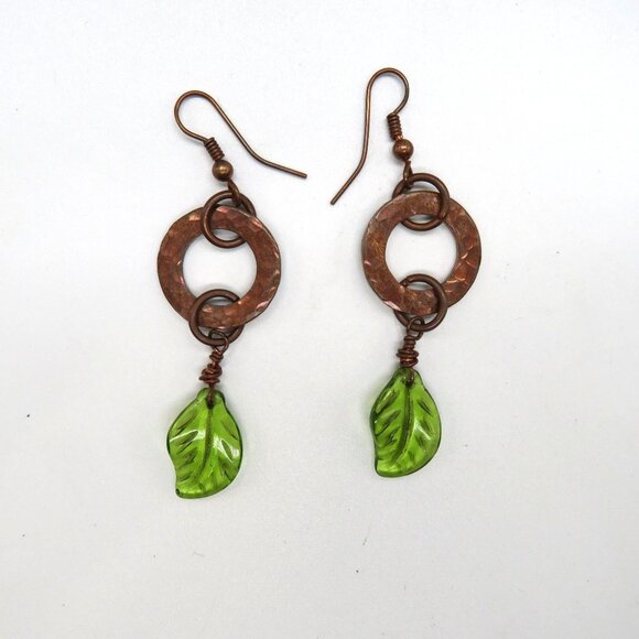 Handcrafted Earrings Hammered Copper Circle Green Leaf Lucite Dangle Pierced - Picture 6 of 9